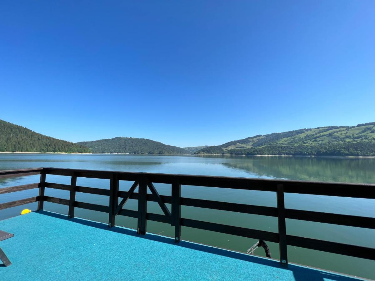 Holiday Bicaz Bungalows On The Lake Ngoại thất bức ảnh