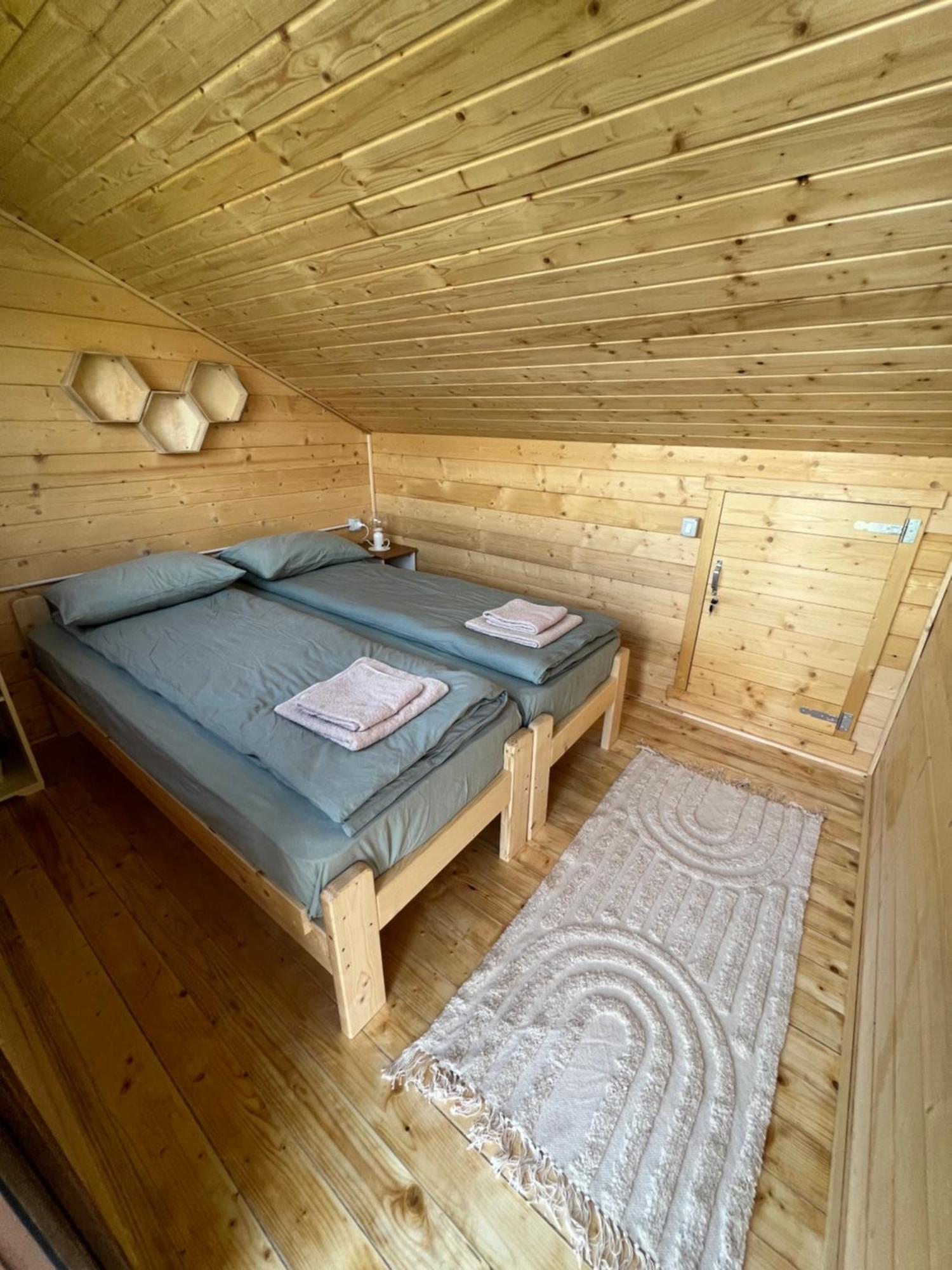 Holiday Bicaz Bungalows On The Lake Ngoại thất bức ảnh