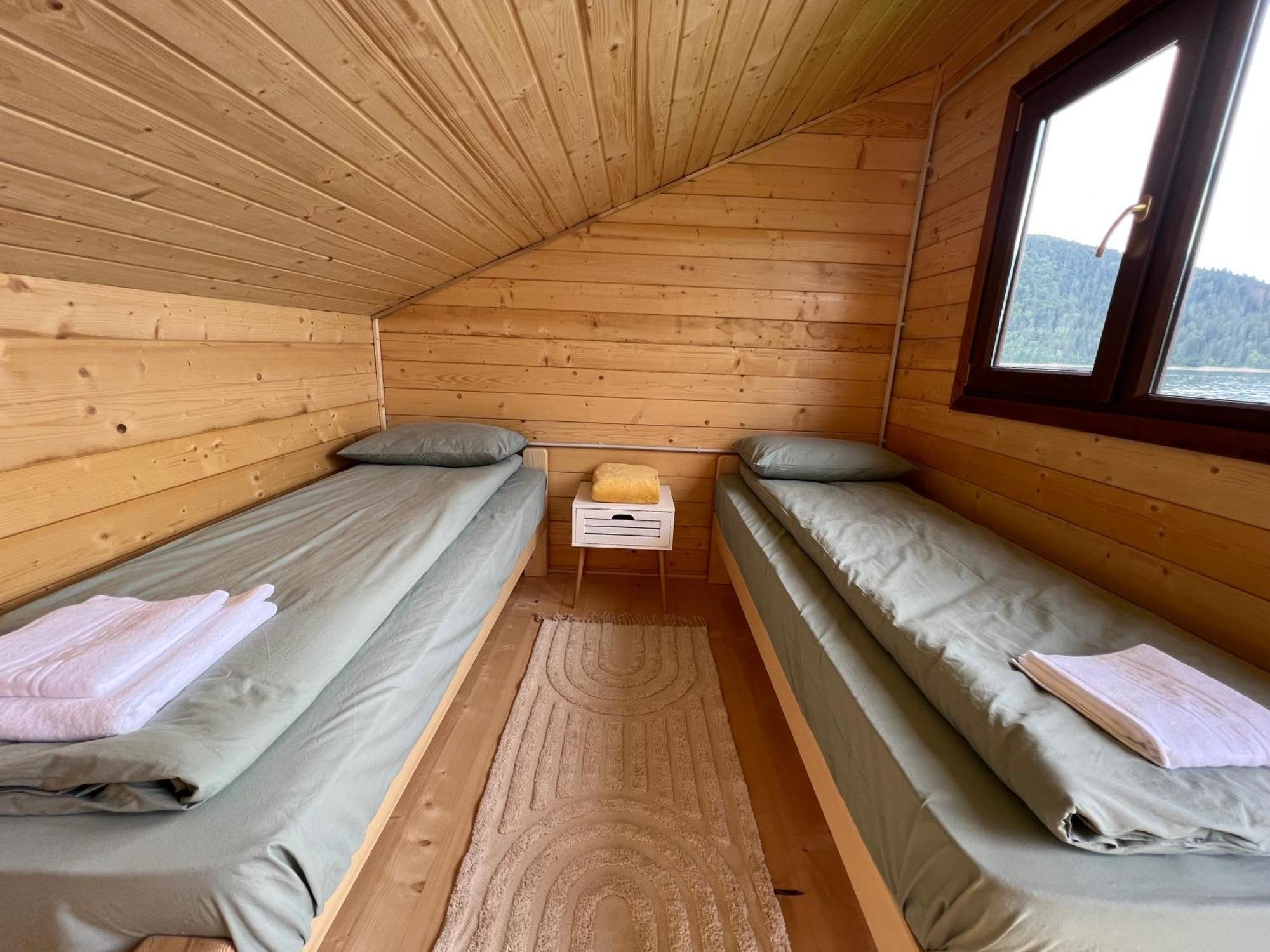 Holiday Bicaz Bungalows On The Lake Ngoại thất bức ảnh
