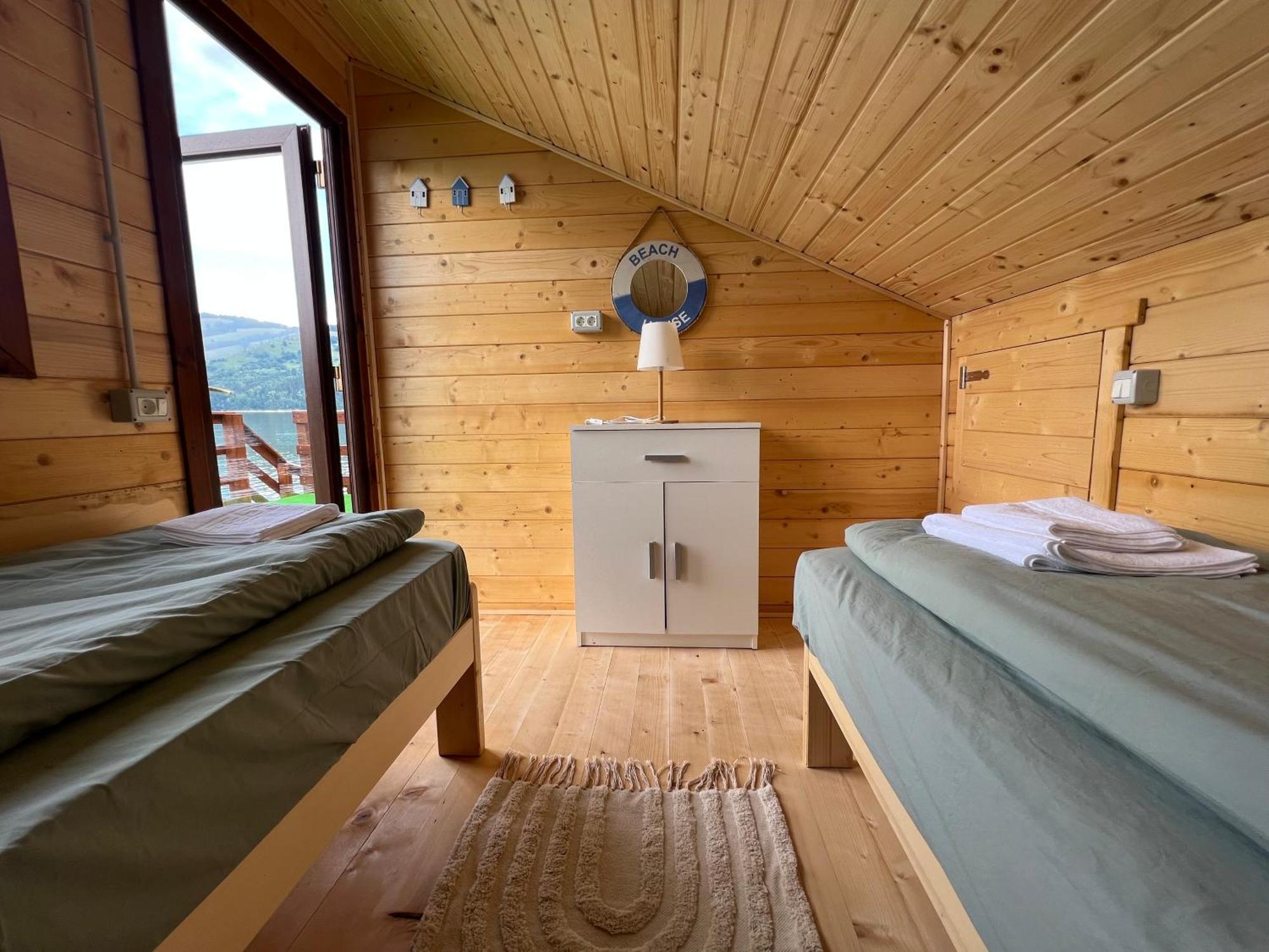 Holiday Bicaz Bungalows On The Lake Ngoại thất bức ảnh
