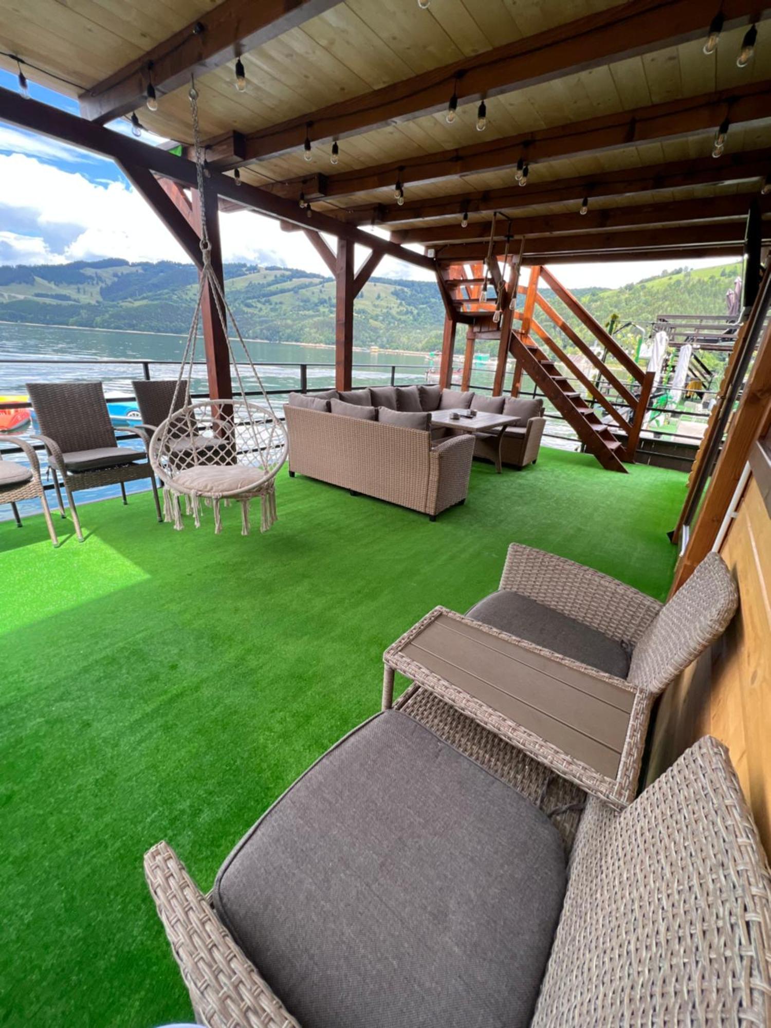 Holiday Bicaz Bungalows On The Lake Ngoại thất bức ảnh
