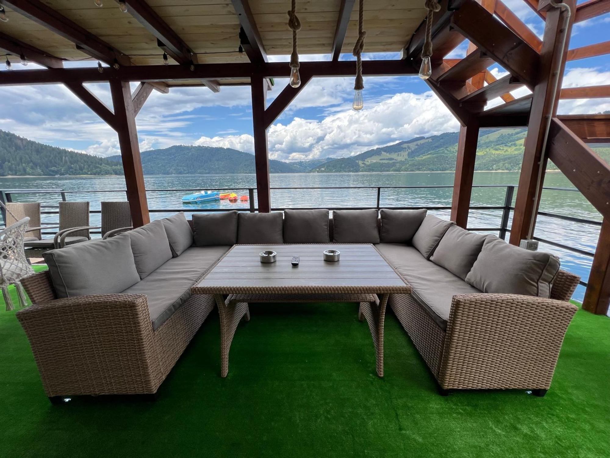 Holiday Bicaz Bungalows On The Lake Ngoại thất bức ảnh