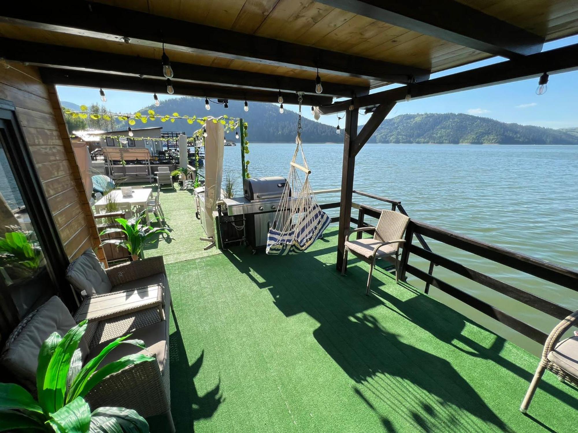 Holiday Bicaz Bungalows On The Lake Ngoại thất bức ảnh